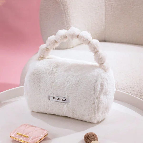 Custom Logo Travel Makeup Bag Cosmetic Storage Bag Furry Hand Bags - Image 4