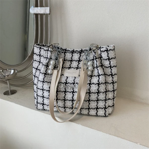 Early Autumn Fashion Casual One Shoulder Minimalist Bag for Class Commuting Tote Bag - Image 5