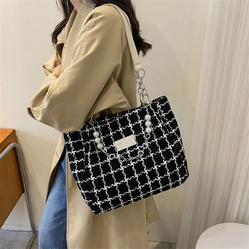 Early Autumn Fashion Casual One Shoulder Minimalist Bag for Class Commuting Tote Bag