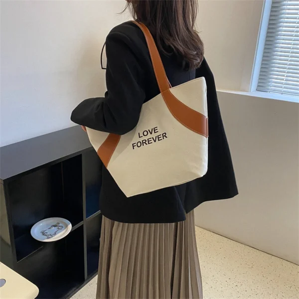 Fashionable Commuter Shoulder Bag Trendy Large Capacity Bag Canvas Letter Tote Bag - Image 6