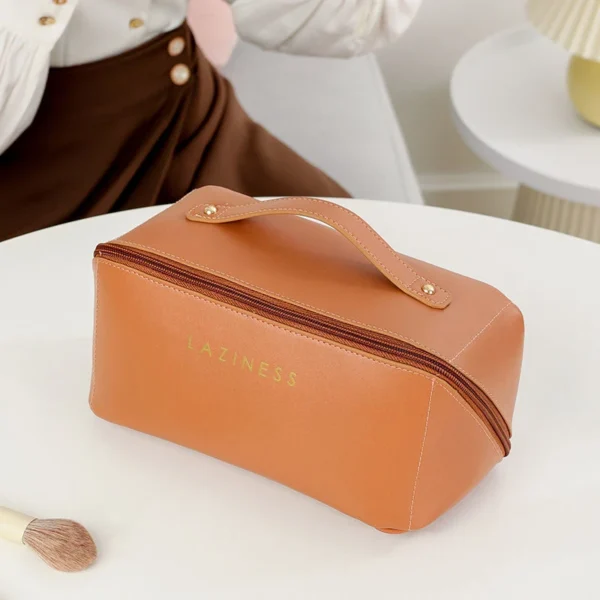 Hot Sale Large Capacity Travel Cosmetic Bag Multifunctional Storage Makeup Bag PU Leather Makeup Bag - Image 5