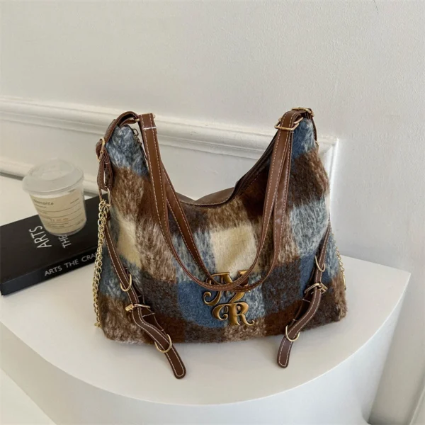 Korean Retro Bag Winter Simple and Fashionable Large Capacity Tote Bag Simple Commuter Bag