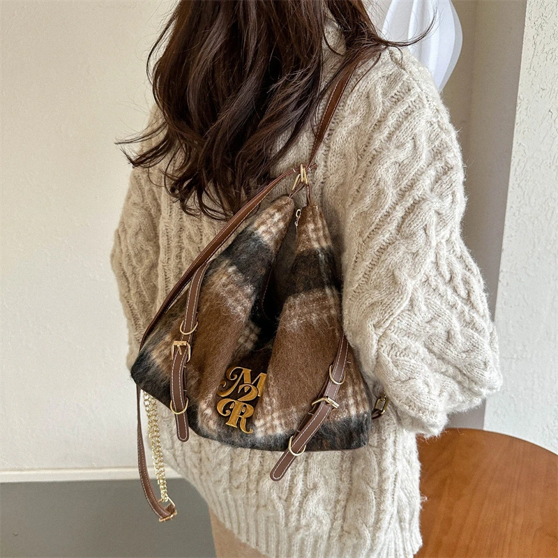 Korean Retro Bag Winter Simple and Fashionable Large Capacity Tote Bag Simple Commuter Bag