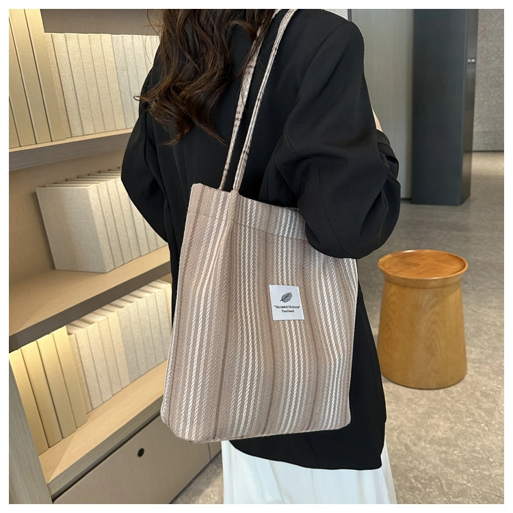 Large Capacity Fashionable Leisure Bag Stylish Korean Version Commuting Single Shoulder Underarm Tote Bag