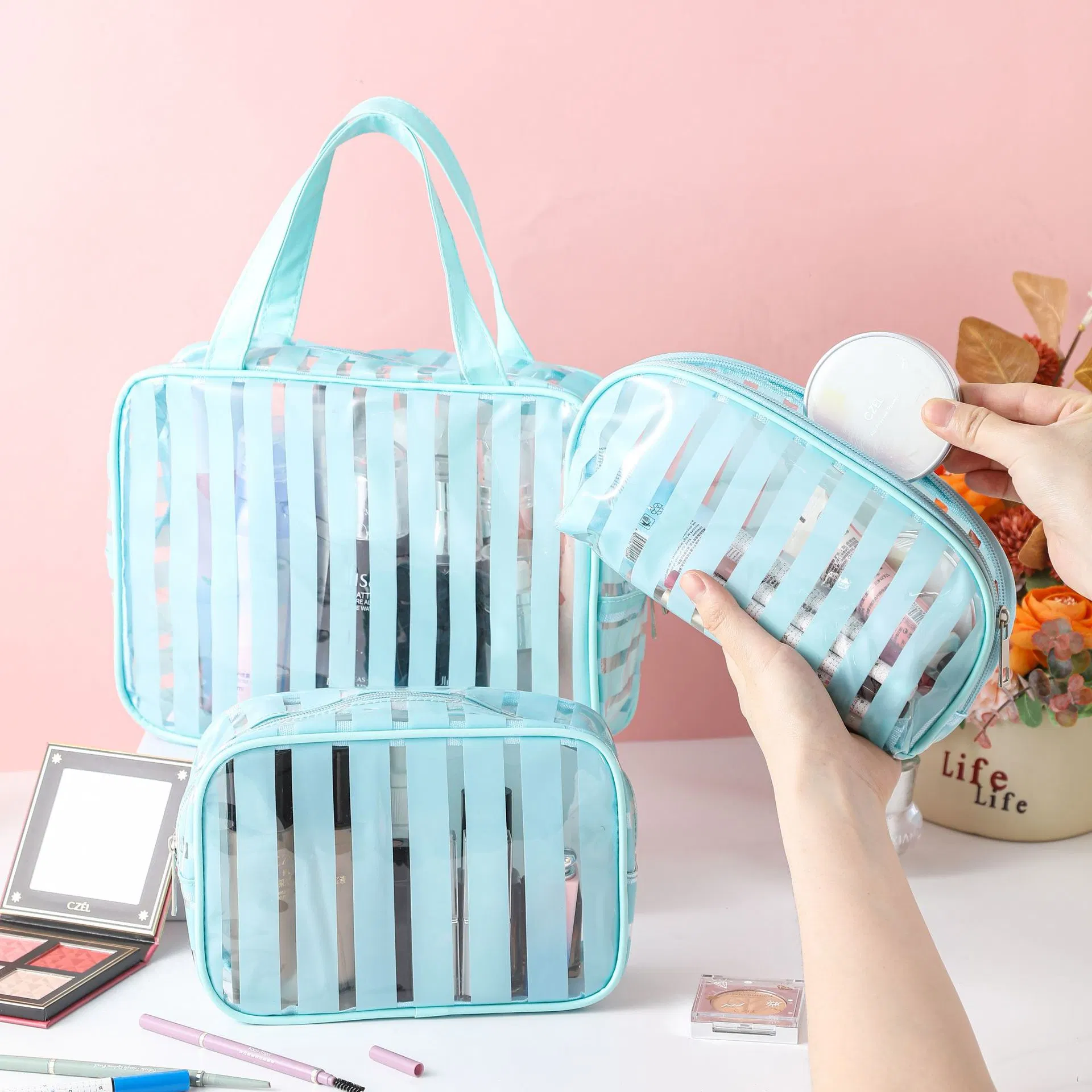 Makeup Bag Portable Female Travel out Large Capacity Waterproof Storage Bag - Image 4