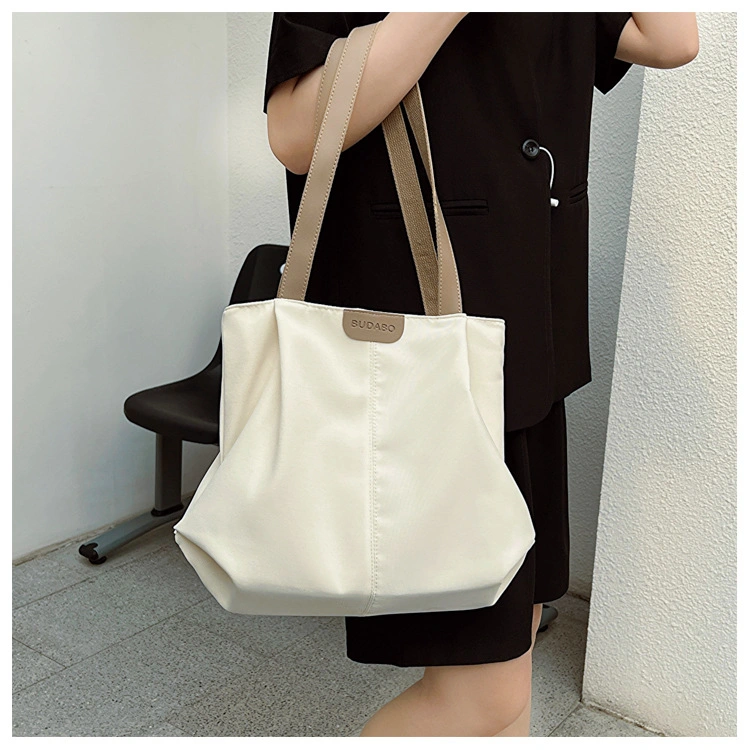 New Fashion Trend Large Capacity Minimalist Tote Bag Leisure Commuting Shoulder Bag