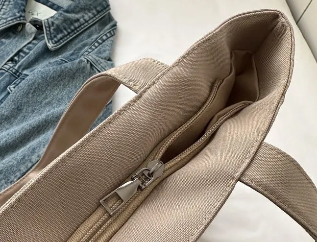 Popular and Fashionable Shoulder Bag Casual Underarm Bag