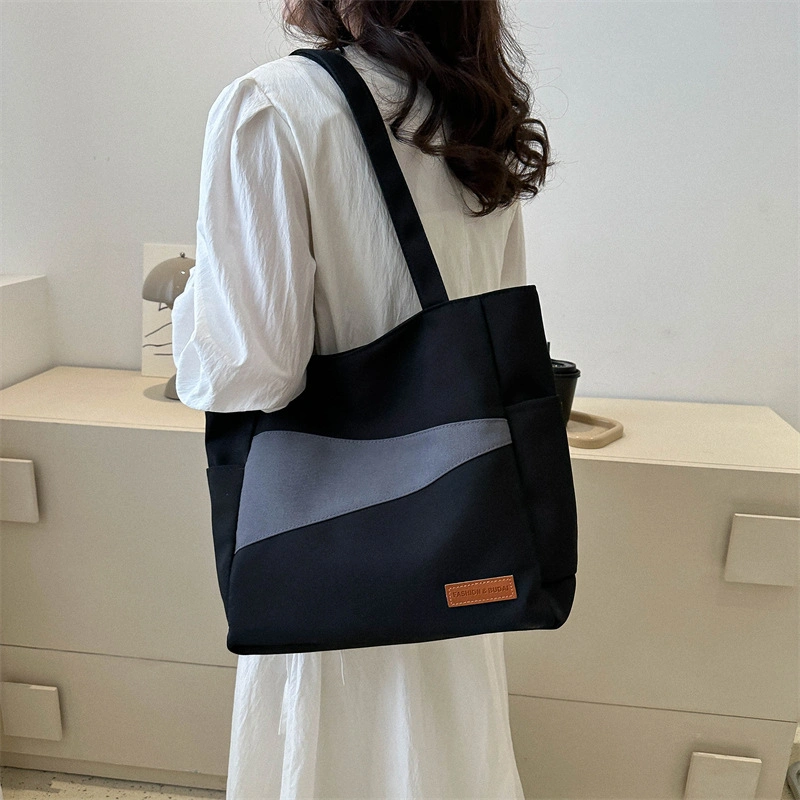 Popular and Fashionable Shoulder Bag Casual Underarm Bag