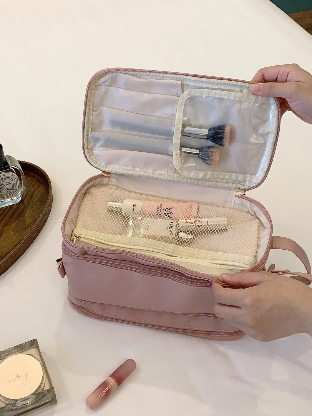 Portable Makeup Bag Makeup Brush Toiletries Skincare Travel Super Hot Storage Bag