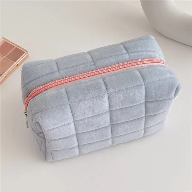 Promotion Gift Travel Accessories Fur Pink Cosmetics Travel Bag Wholesale Custom Makeup Bag