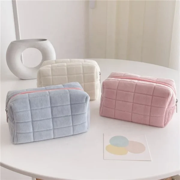 Promotion Gift Travel Accessories Fur Pink Cosmetics Travel Bag Wholesale Custom Makeup Bag - Image 6