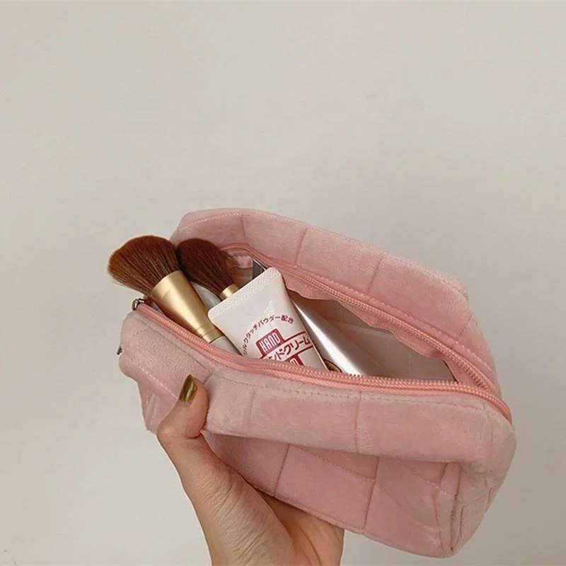 Promotion Gift Travel Accessories Fur Pink Cosmetics Travel Bag Wholesale Custom Makeup Bag