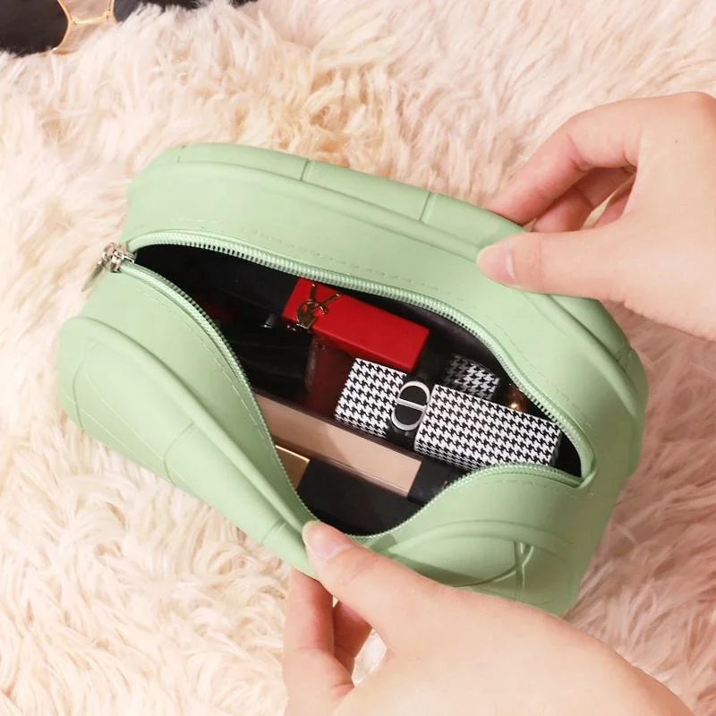 Wholesale Custom Makeup Bags for Women Large Capacity Waterproof Silicone Travel Zipper Cosmetic Bags
