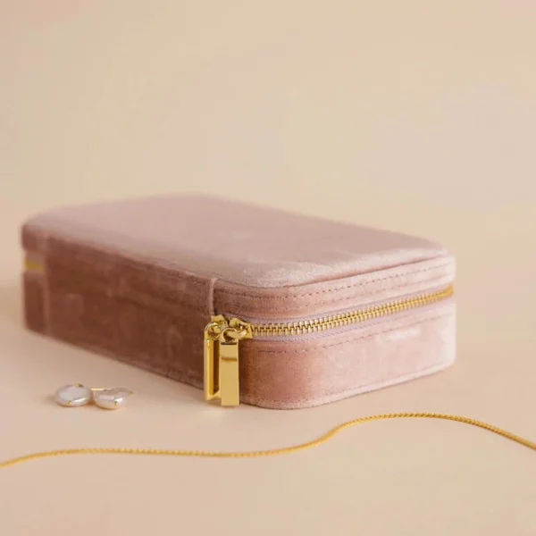 Wholesale Custom Velvet Jewelry Case Personalized Travel Earrings Necklace Jewellery Organizer Storage Velvet Jewelry Box - Image 6